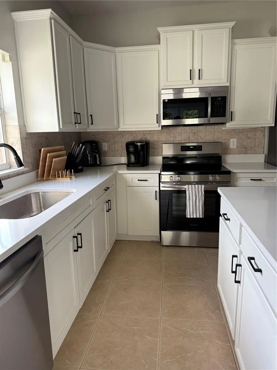 2729 WALDEN WOODS DR