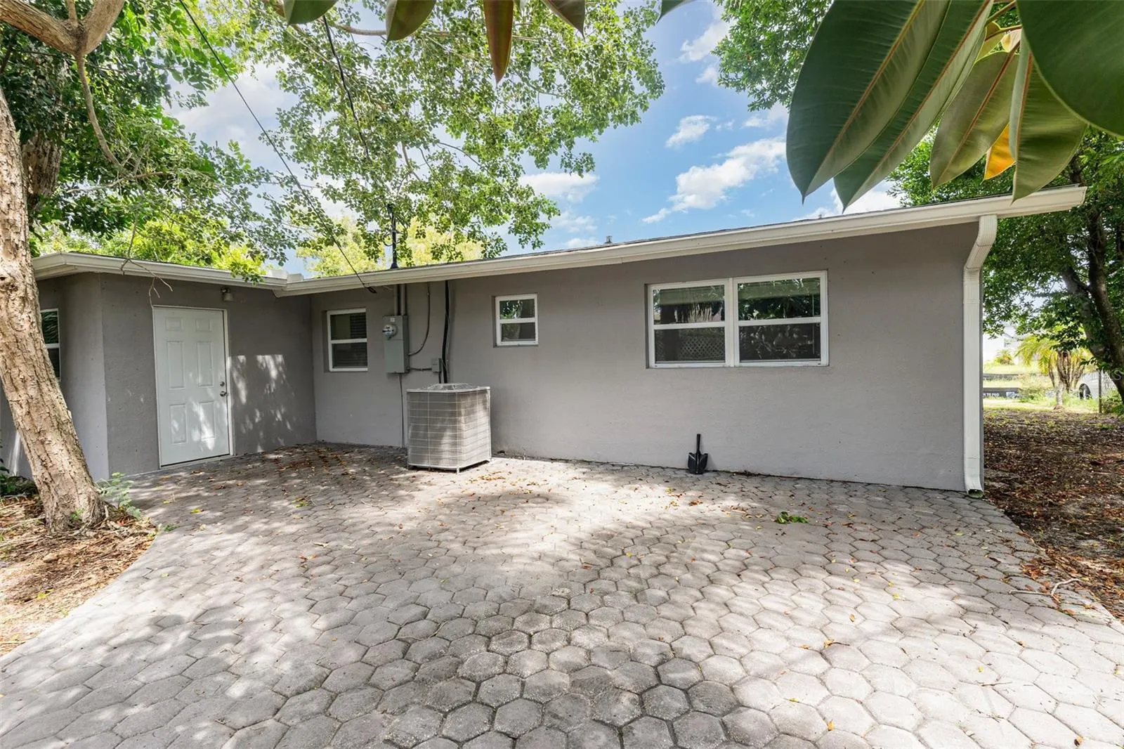 2019 BARKLEY AVE
