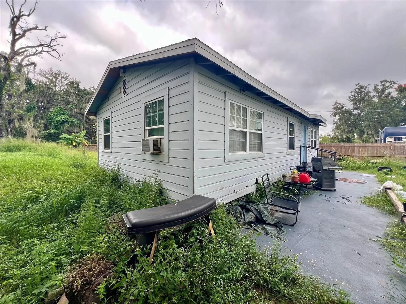 2652 SW TERRELL ST