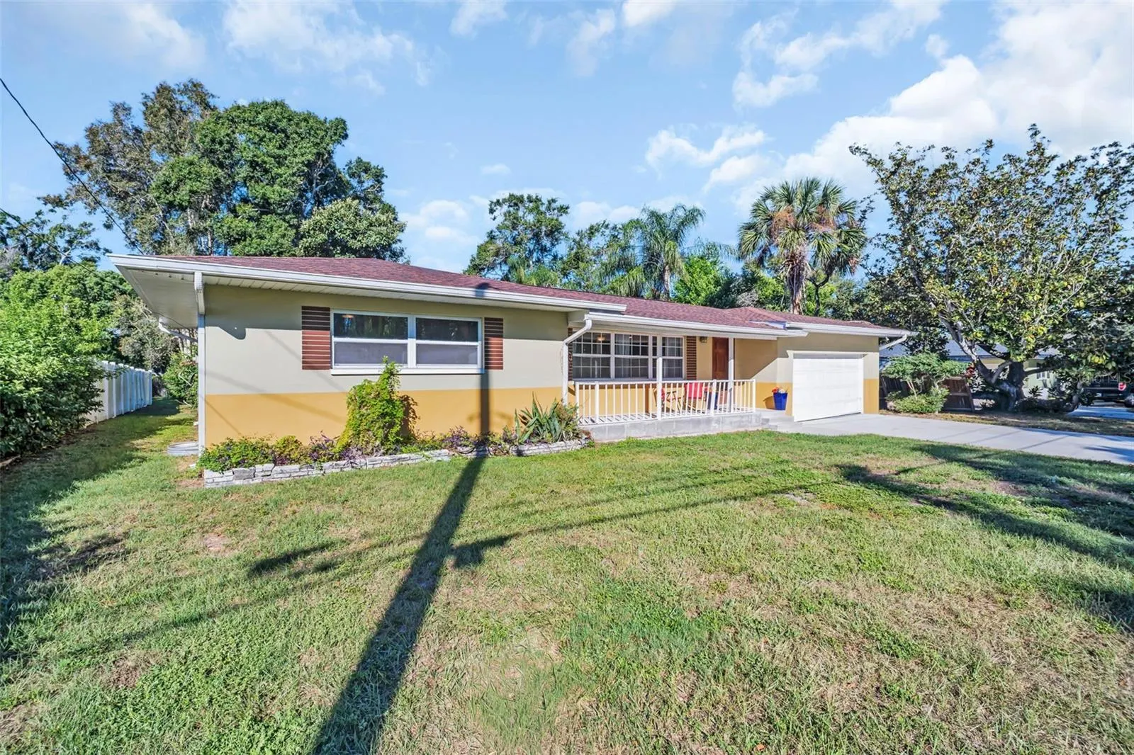 1182 NORWOOD AVE