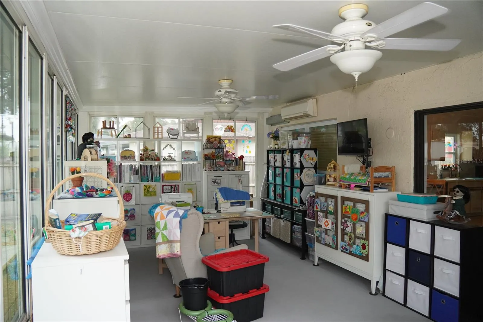 1621 SOUTHWIND DR