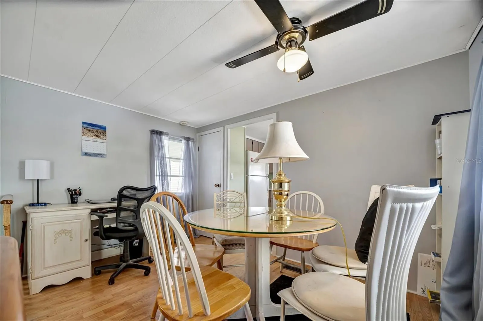 122 E SAINT ANNES CIR
