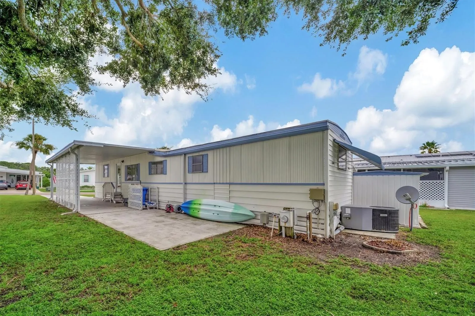 122 E SAINT ANNES CIR