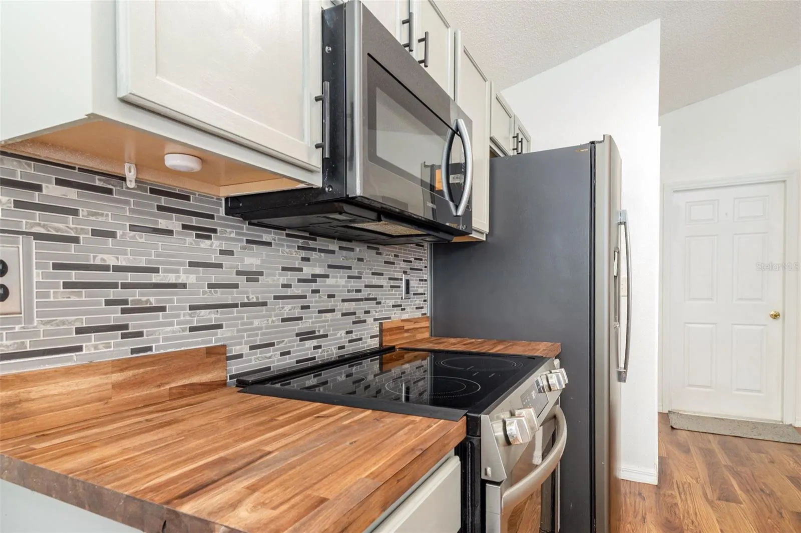 844 CASTERTON CIR