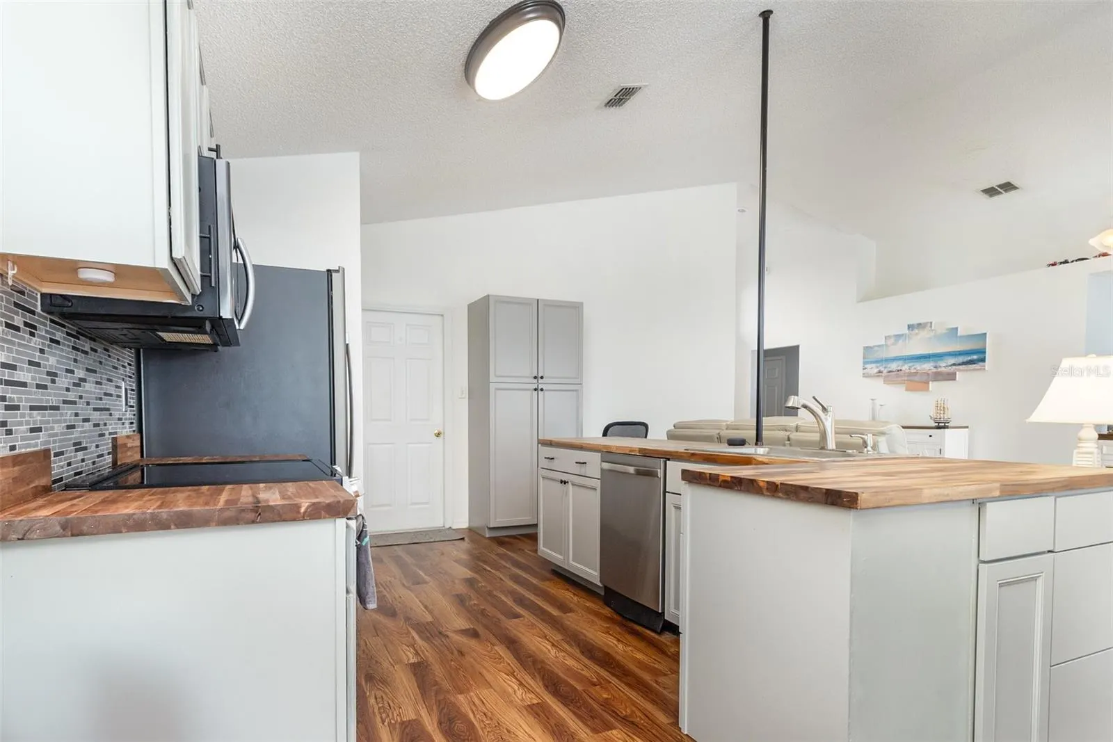 844 CASTERTON CIR
