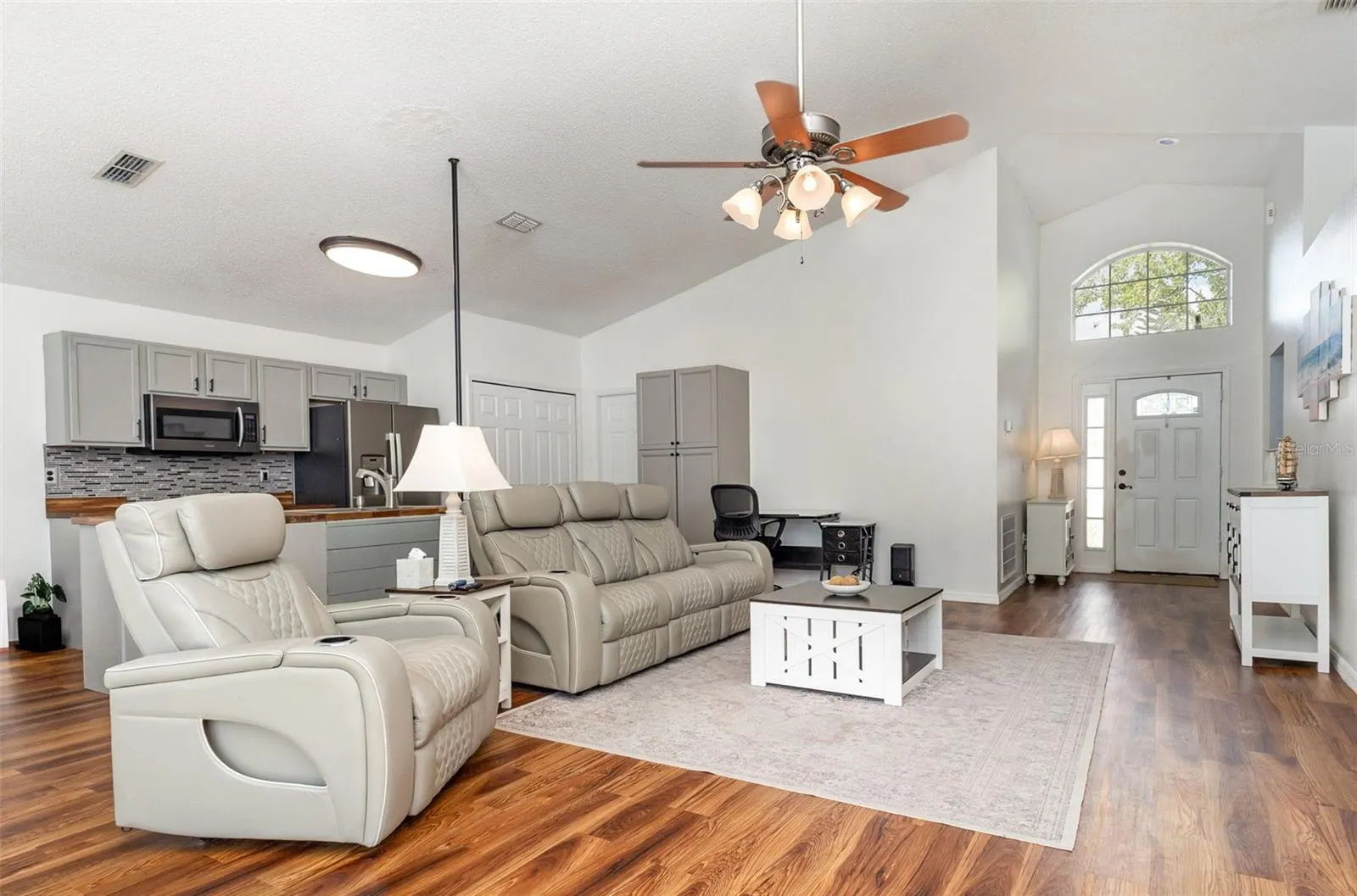 844 CASTERTON CIR