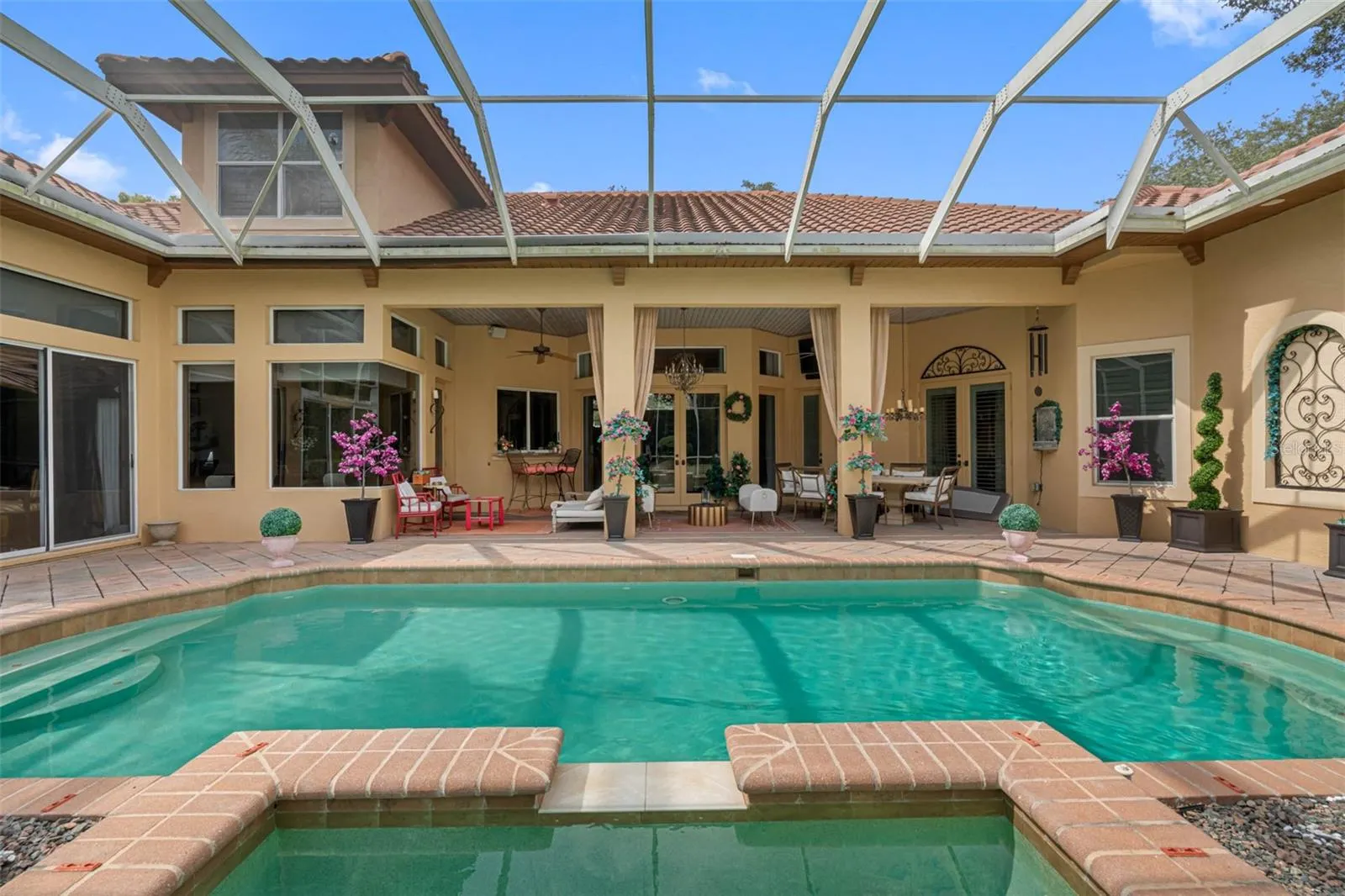531 ISLEWORTH CLOSE