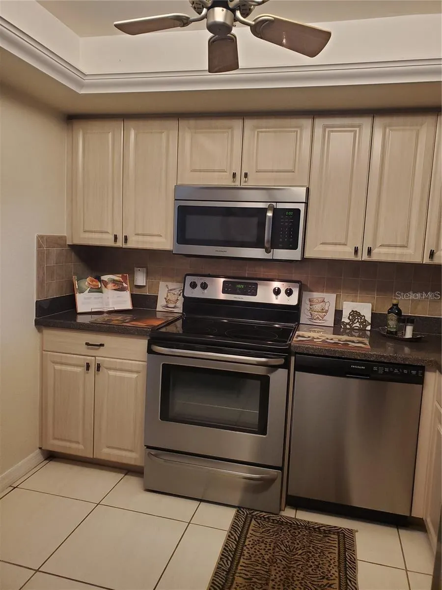 2616 COVE CAY DR #102, #102