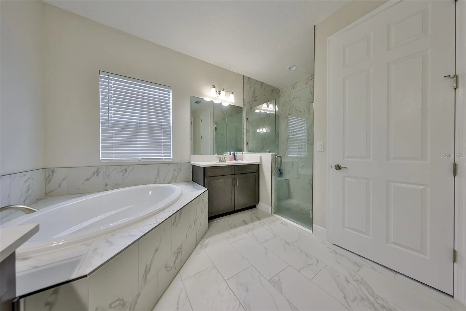 13211 TWIN BRIDGES DR