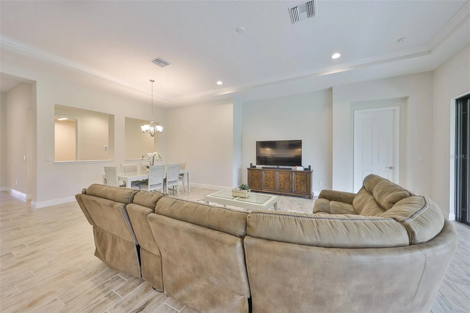 13211 TWIN BRIDGES DR