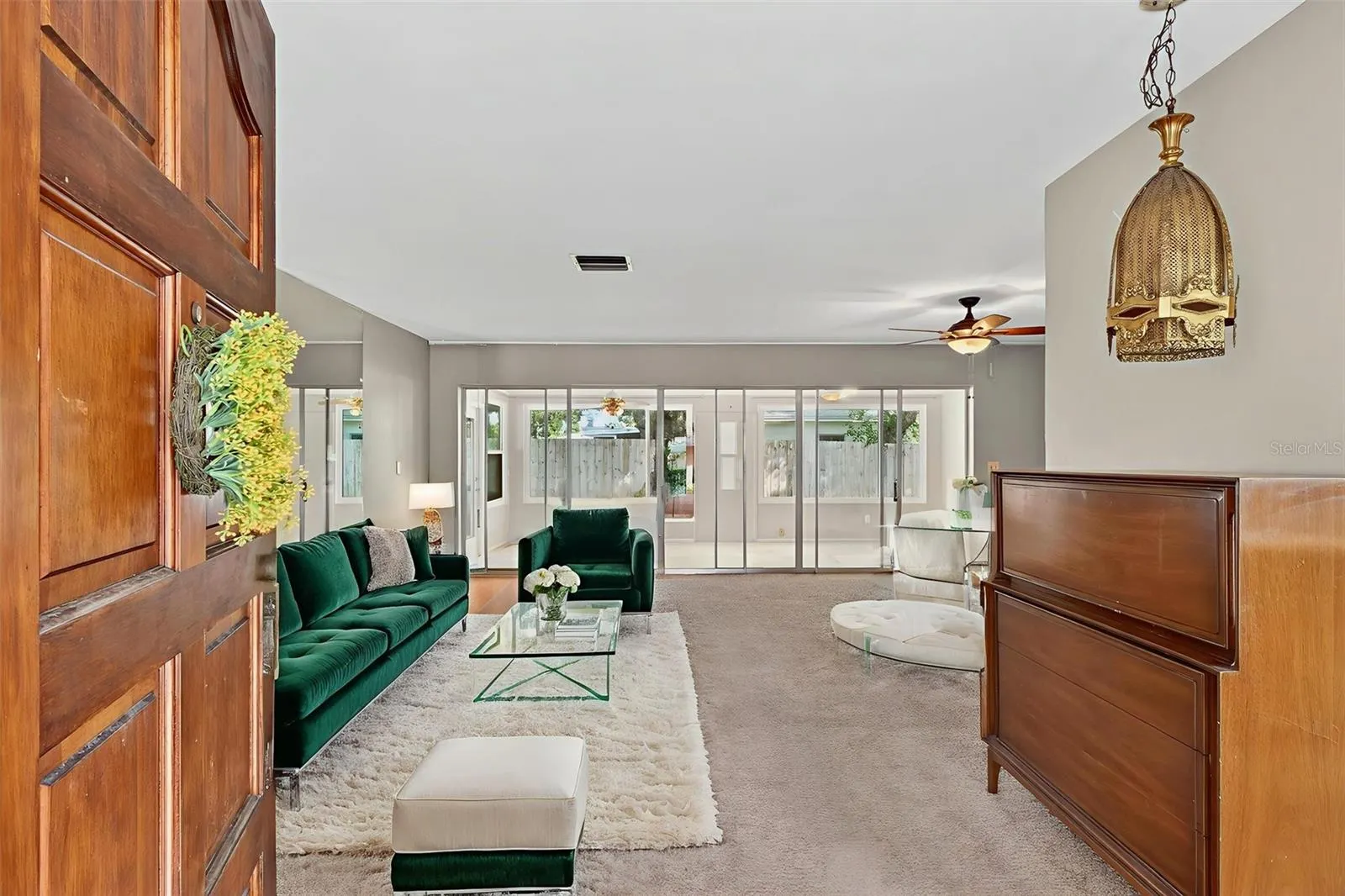 1431 DOUGLAS DR