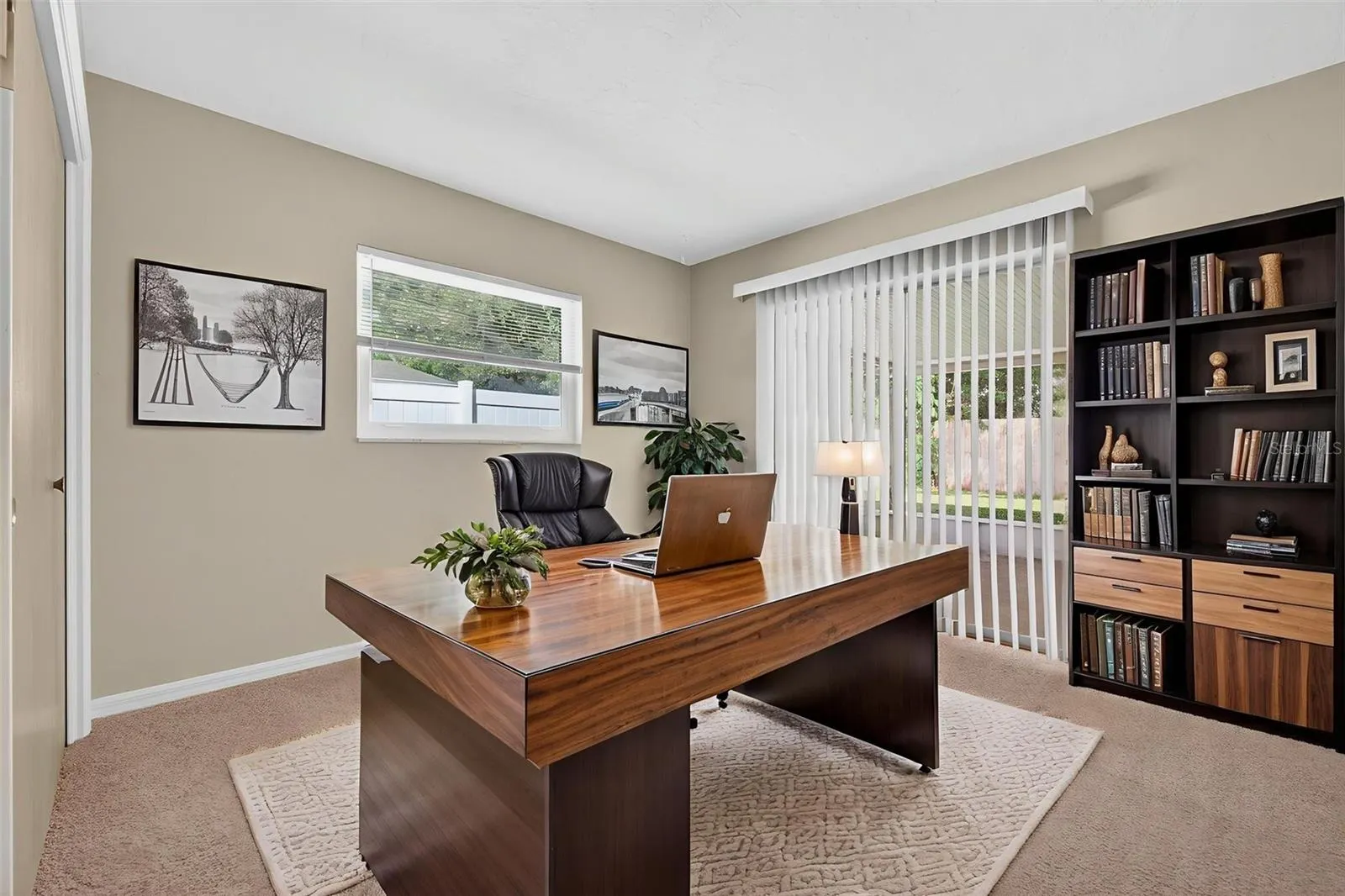 1431 DOUGLAS DR