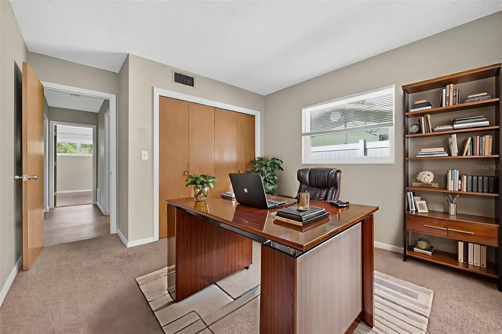 1431 DOUGLAS DR