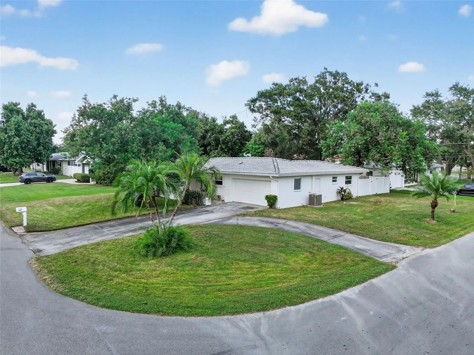 1431 DOUGLAS DR
