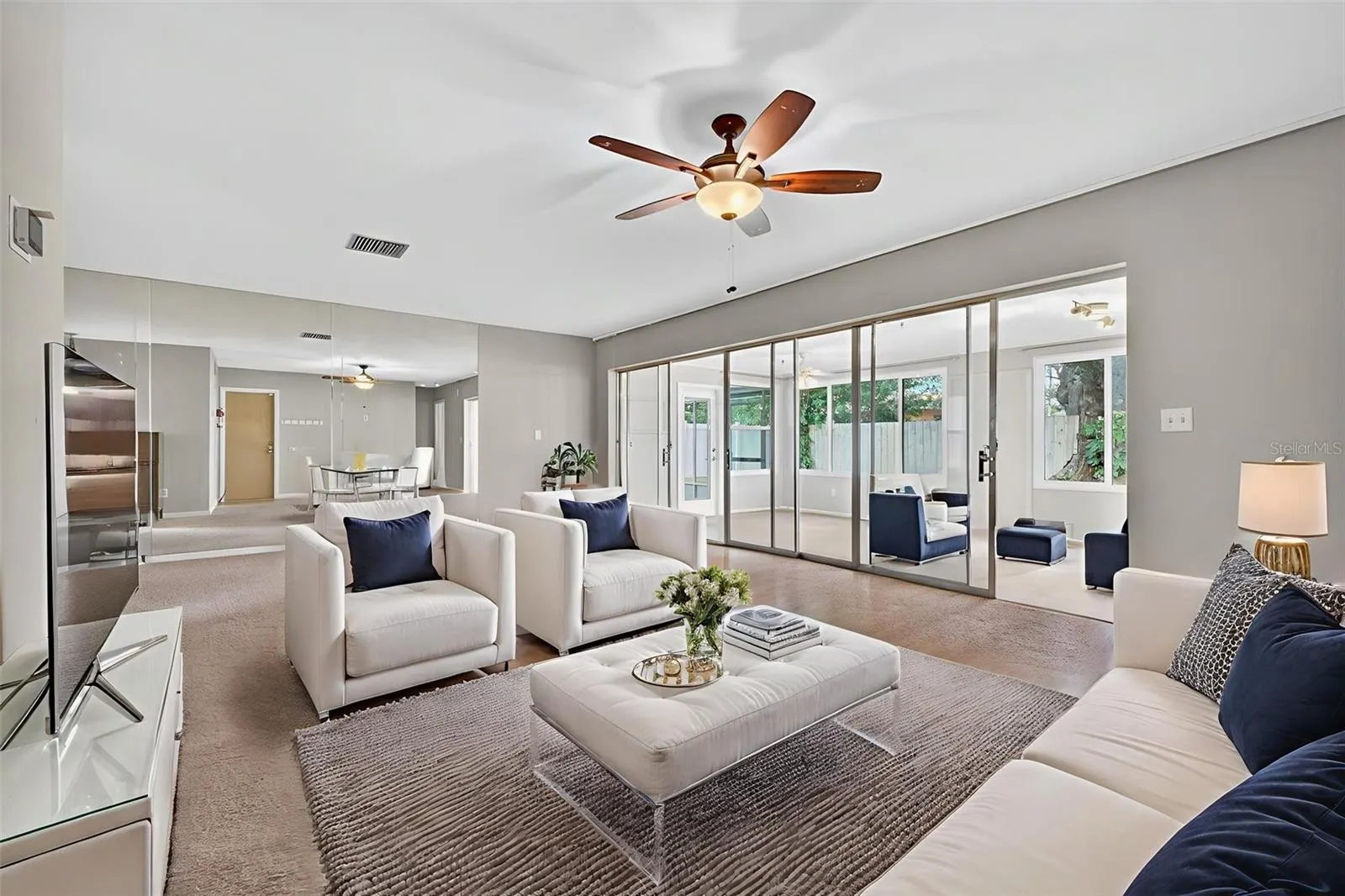 1431 DOUGLAS DR