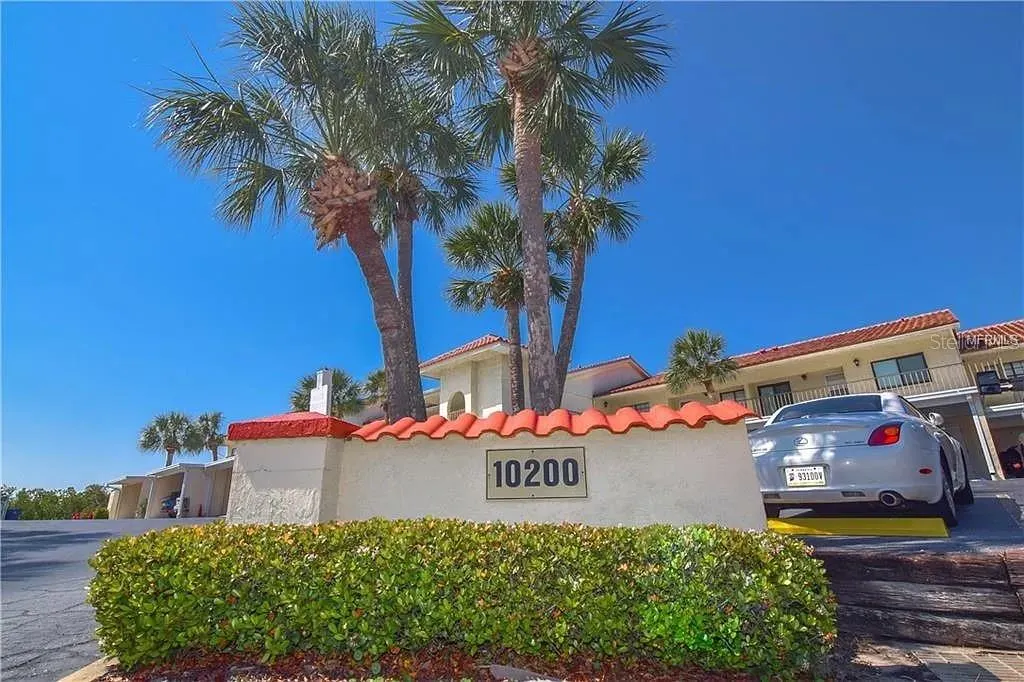 10200 REGAL DR #3, #3