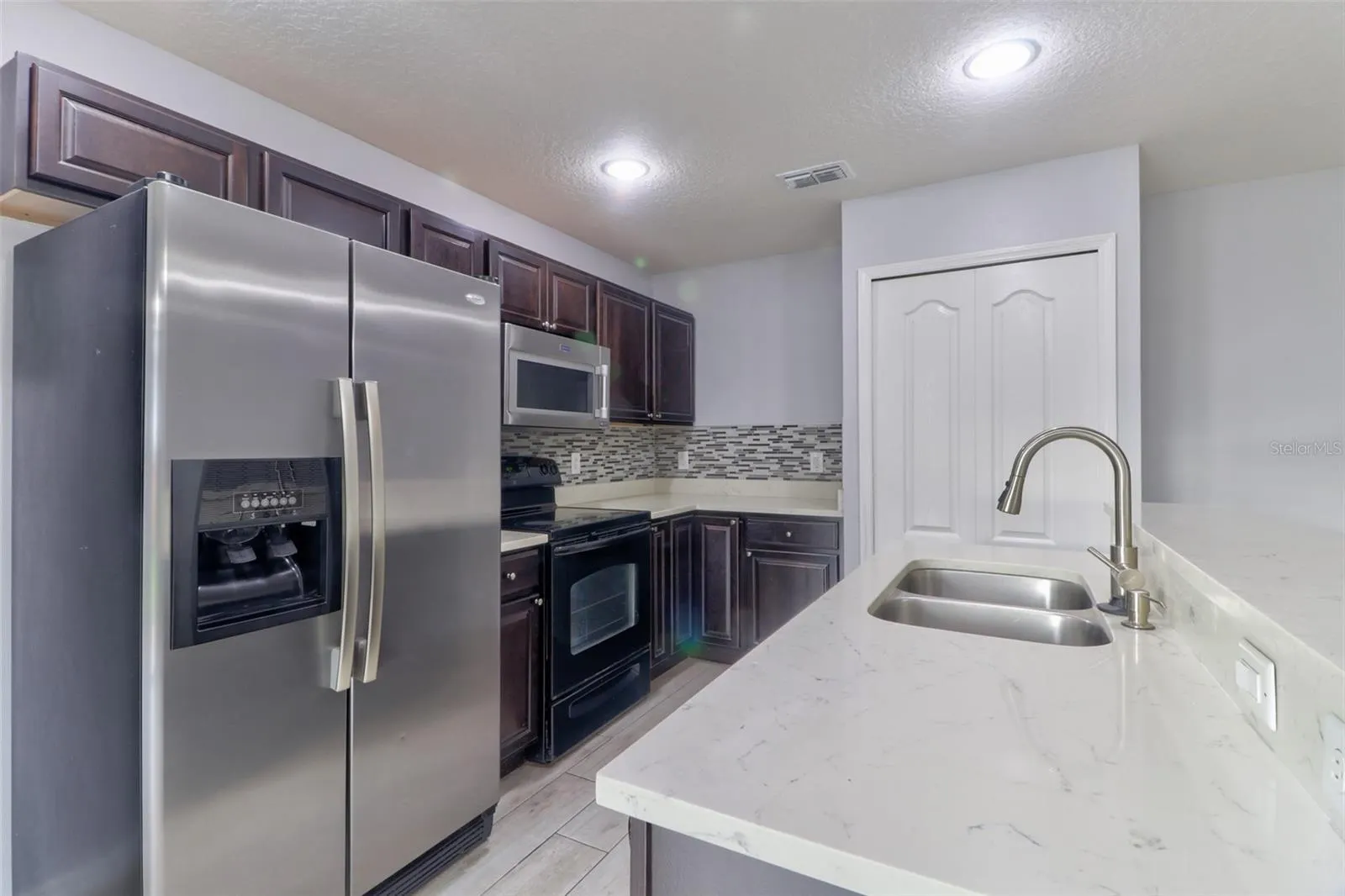 4441 ASHBURN SQUARE DR