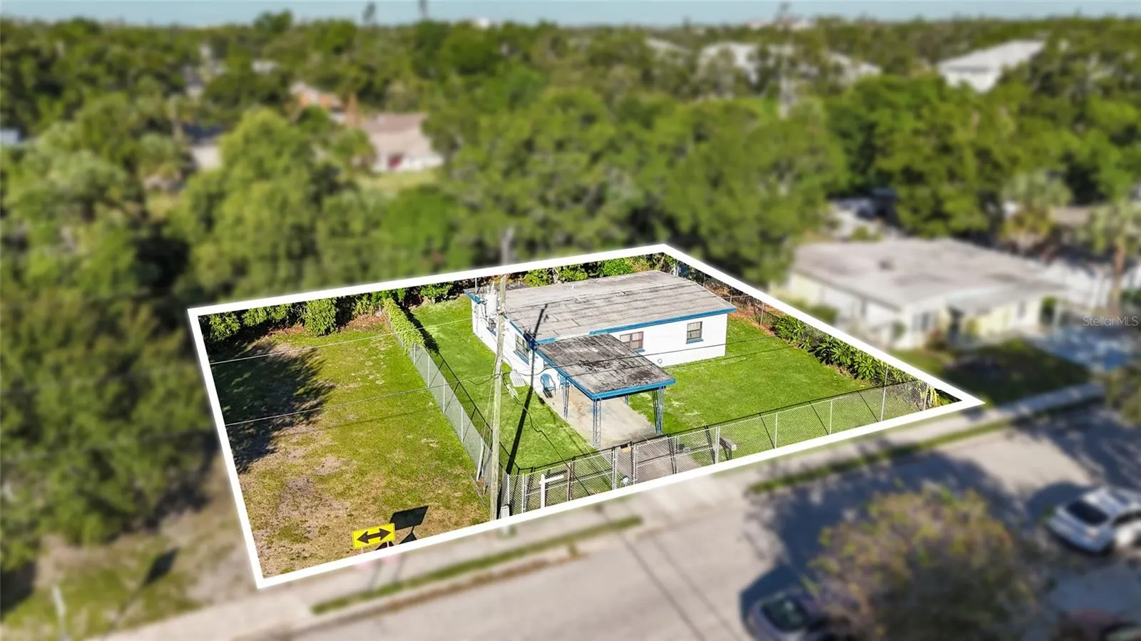 2105 LEON AVE