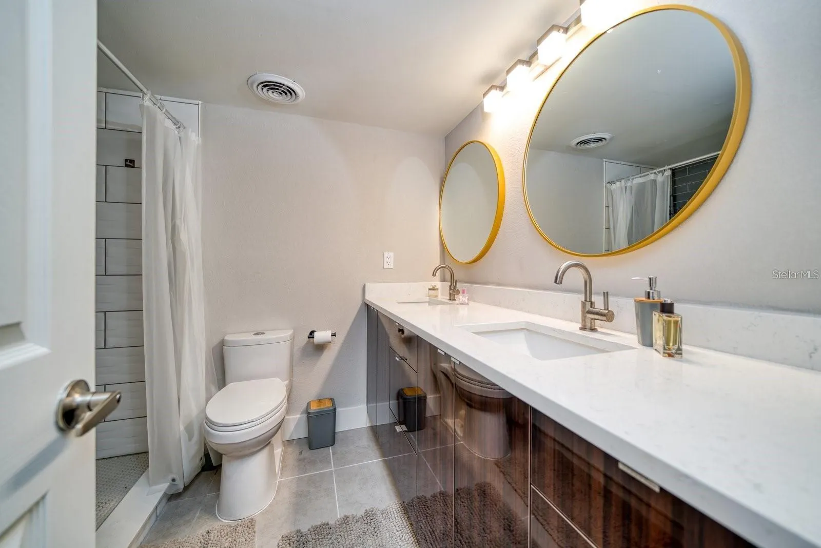 105 ISLAND WAY #132, #132