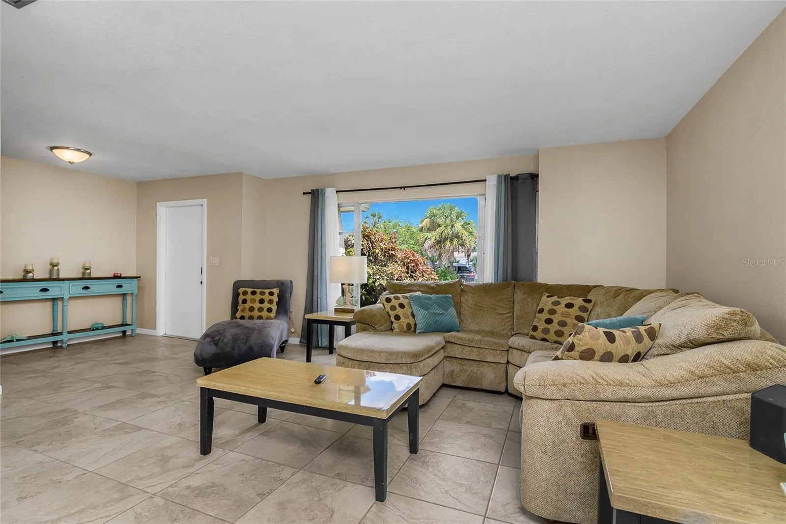 2123 CANNOLOT BLVD