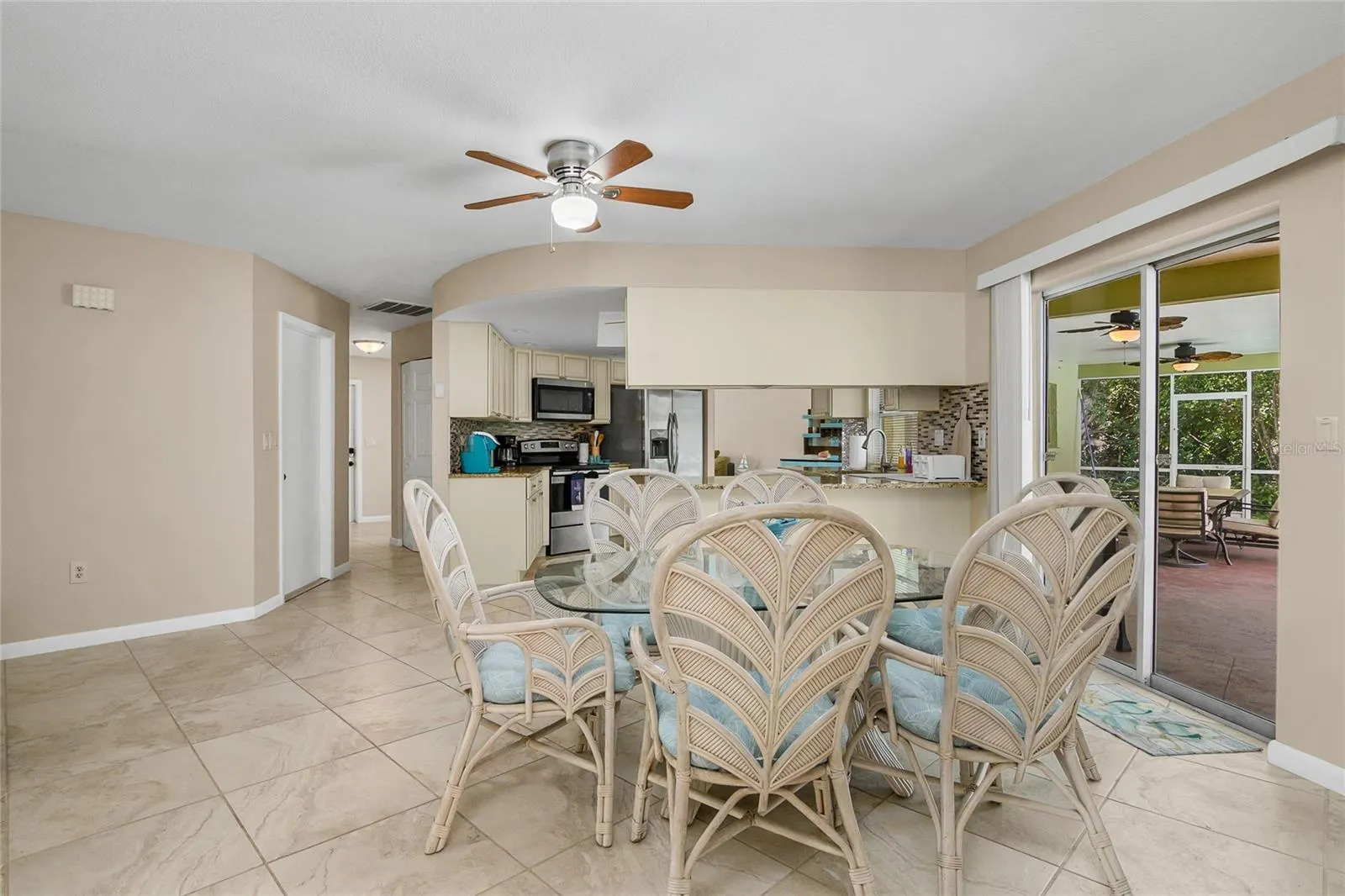 2123 CANNOLOT BLVD