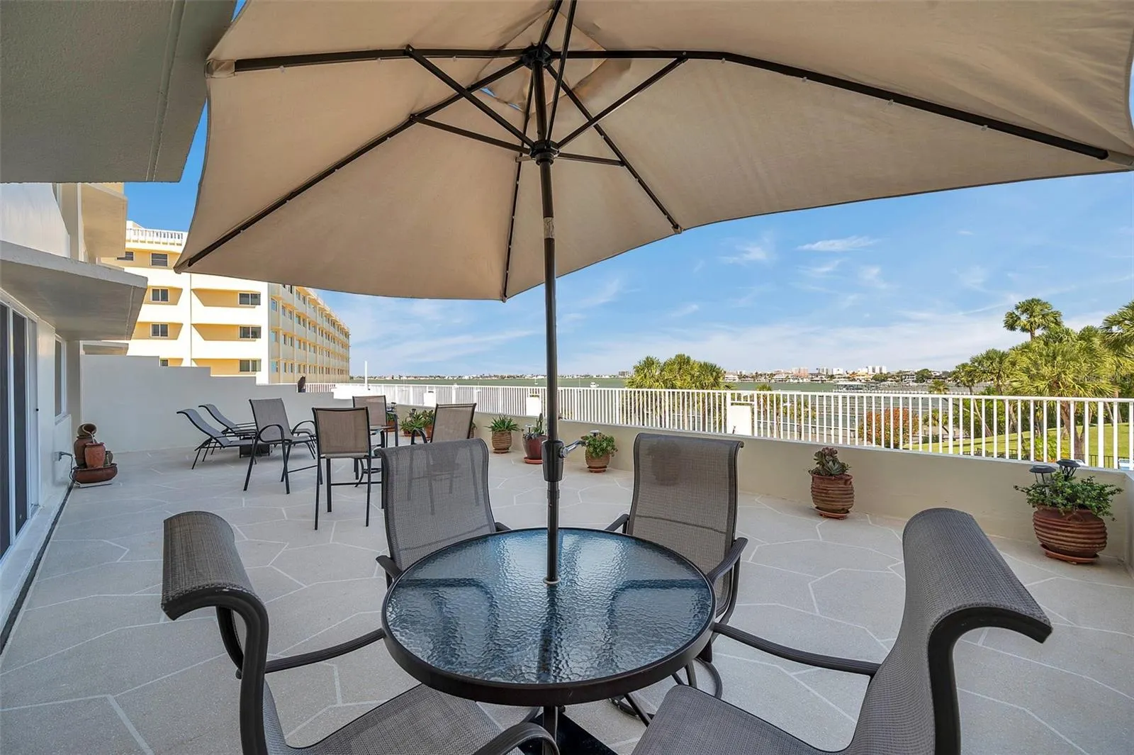 100 BLUFF VIEW DR #104A, #104A