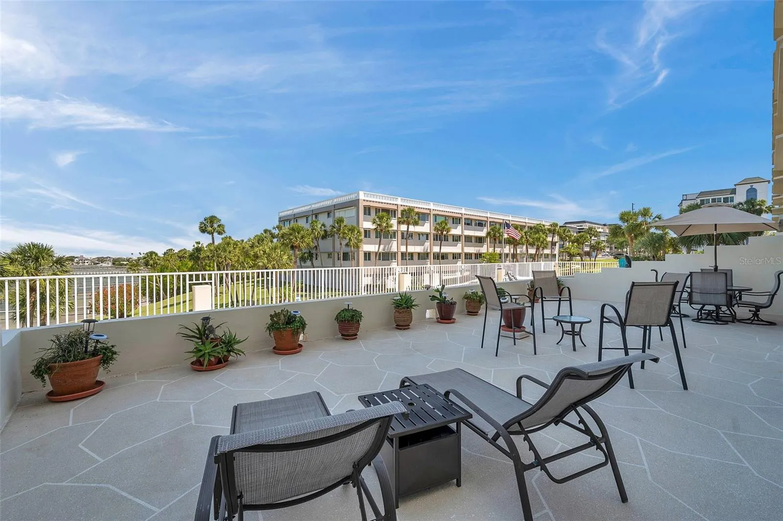 100 BLUFF VIEW DR #104A, #104A