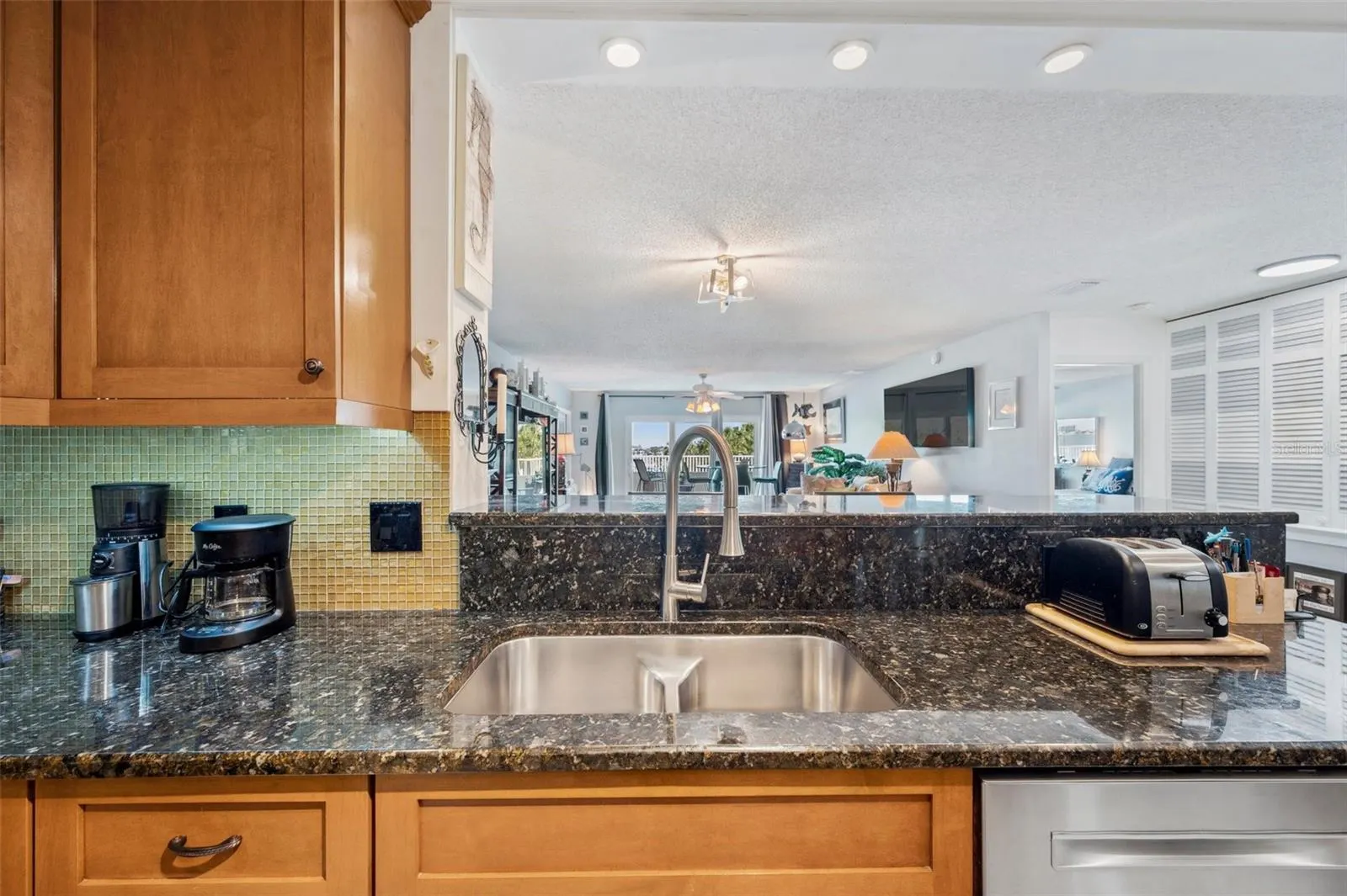 100 BLUFF VIEW DR #104A, #104A