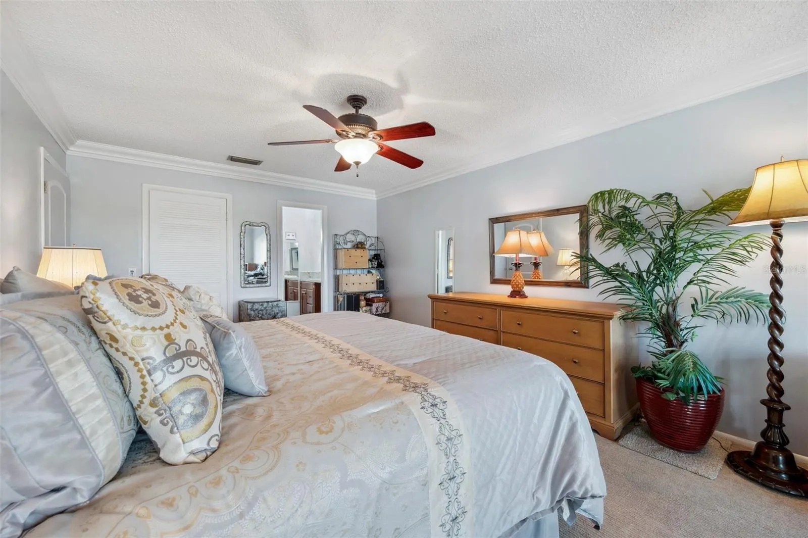 100 BLUFF VIEW DR #104A, #104A