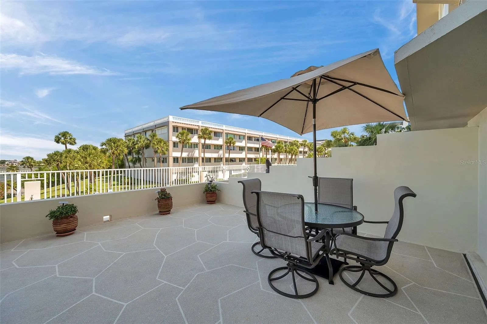 100 BLUFF VIEW DR #104A, #104A
