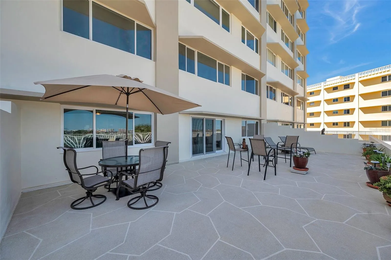 100 BLUFF VIEW DR #104A, #104A