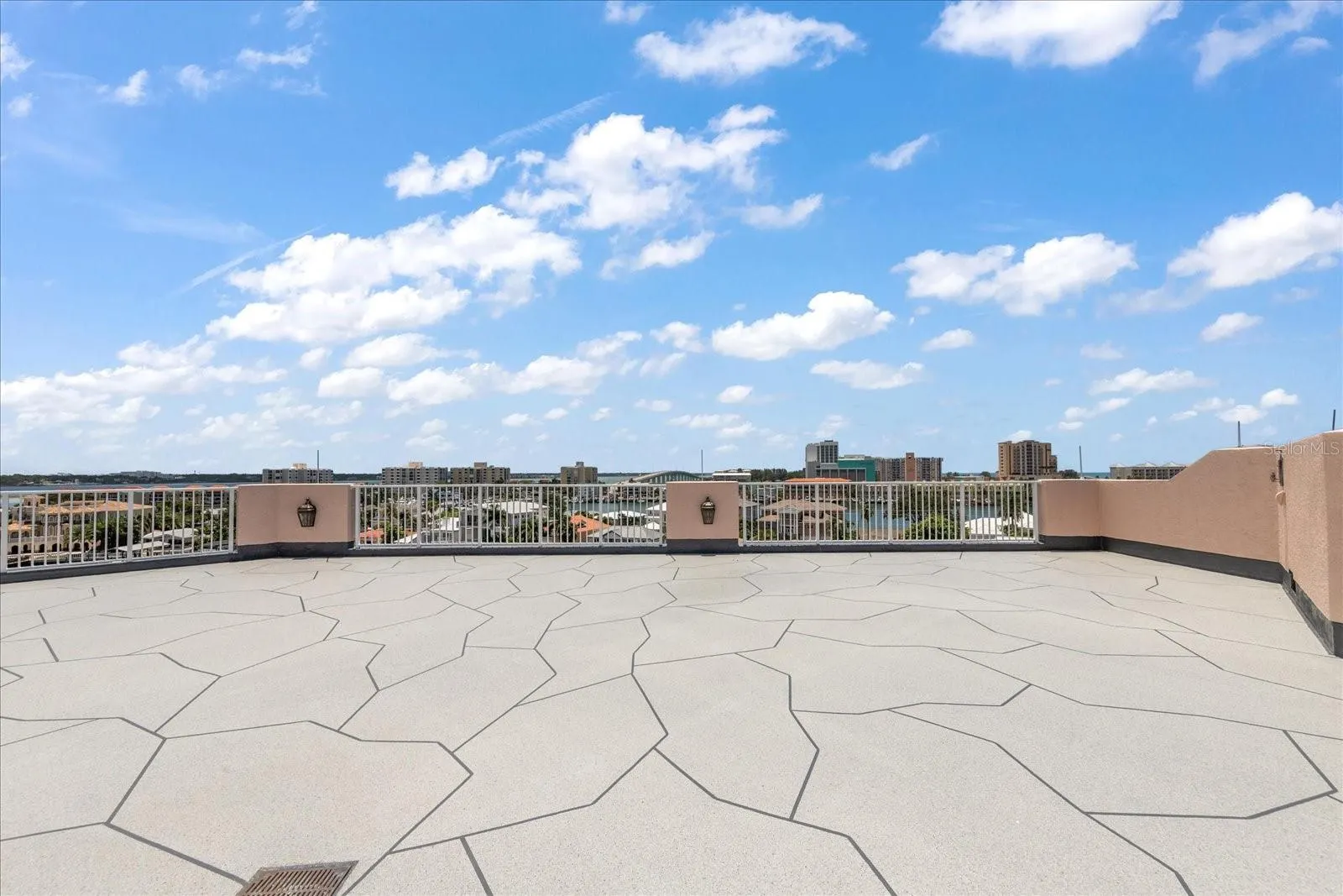 205 BRIGHTWATER DR #401, #401