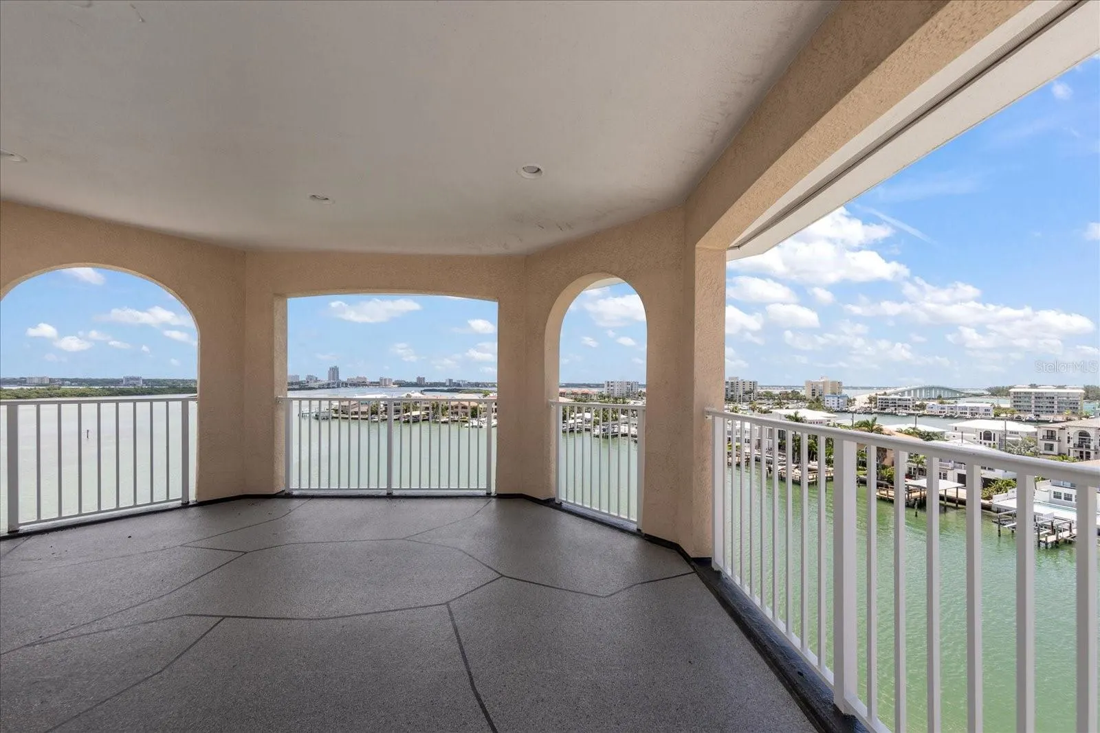 205 BRIGHTWATER DR #401, #401
