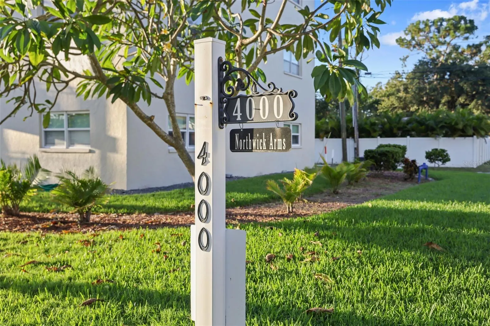 4000 3RD ST N #305, #305