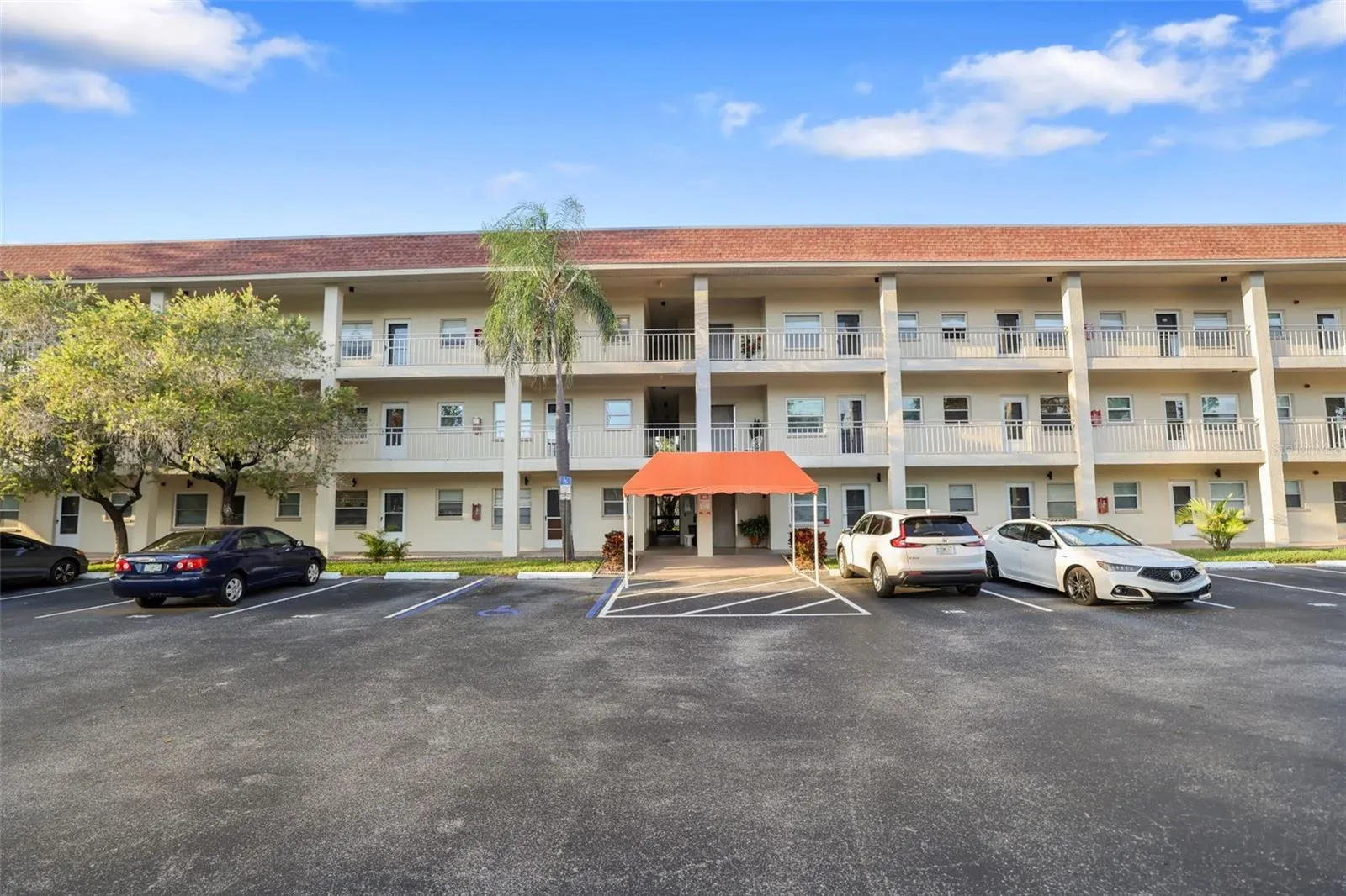 4000 3RD ST N #305, #305