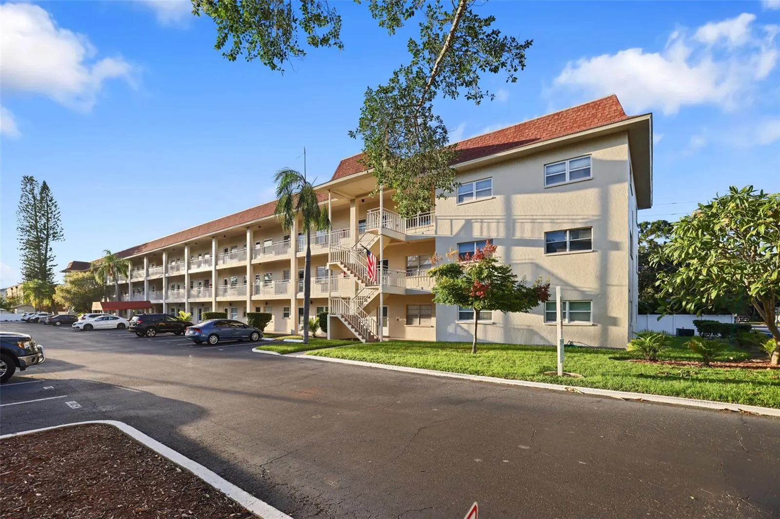4000 3RD ST N #305, #305