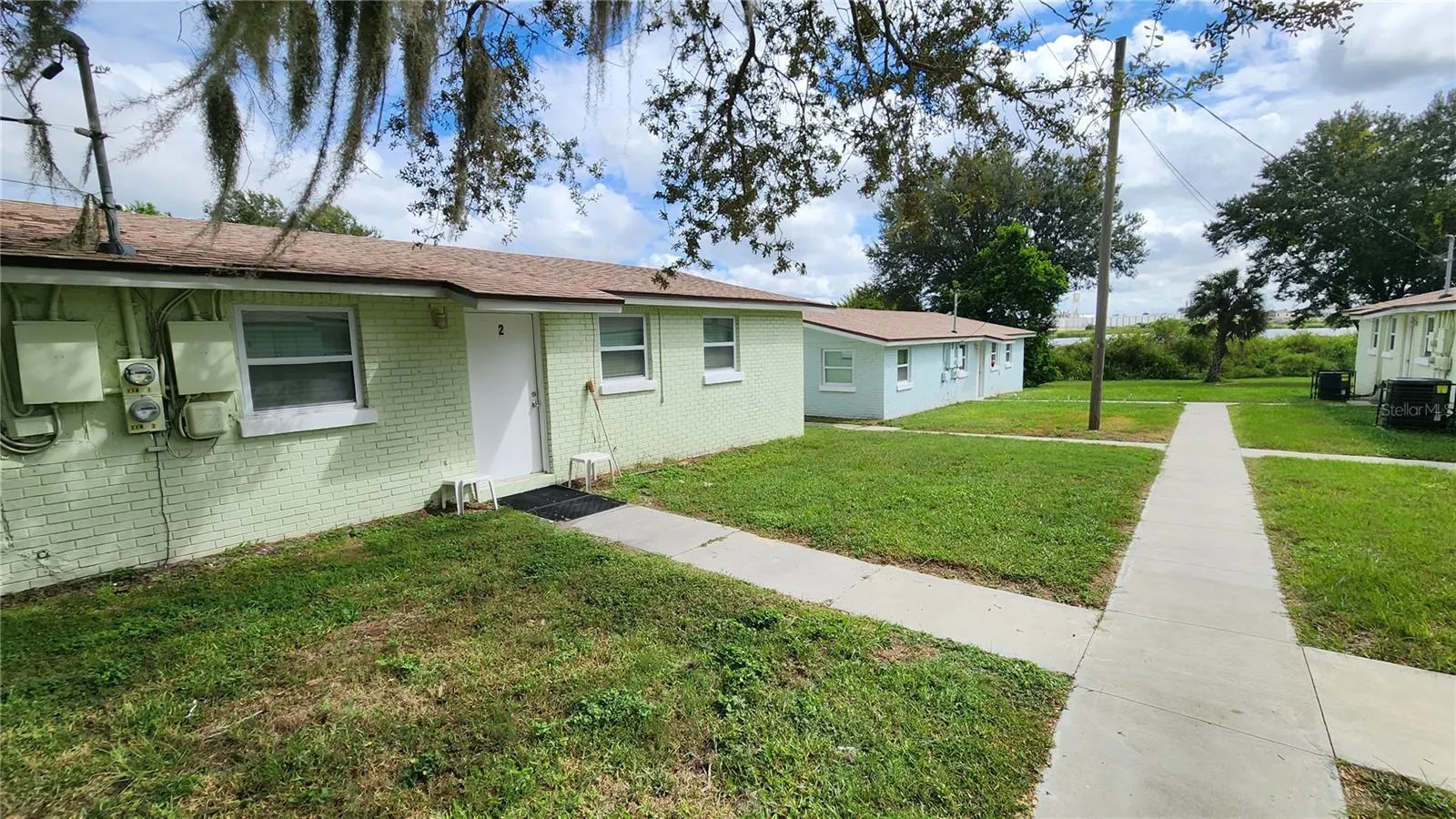 116 E NORTHSIDE DR