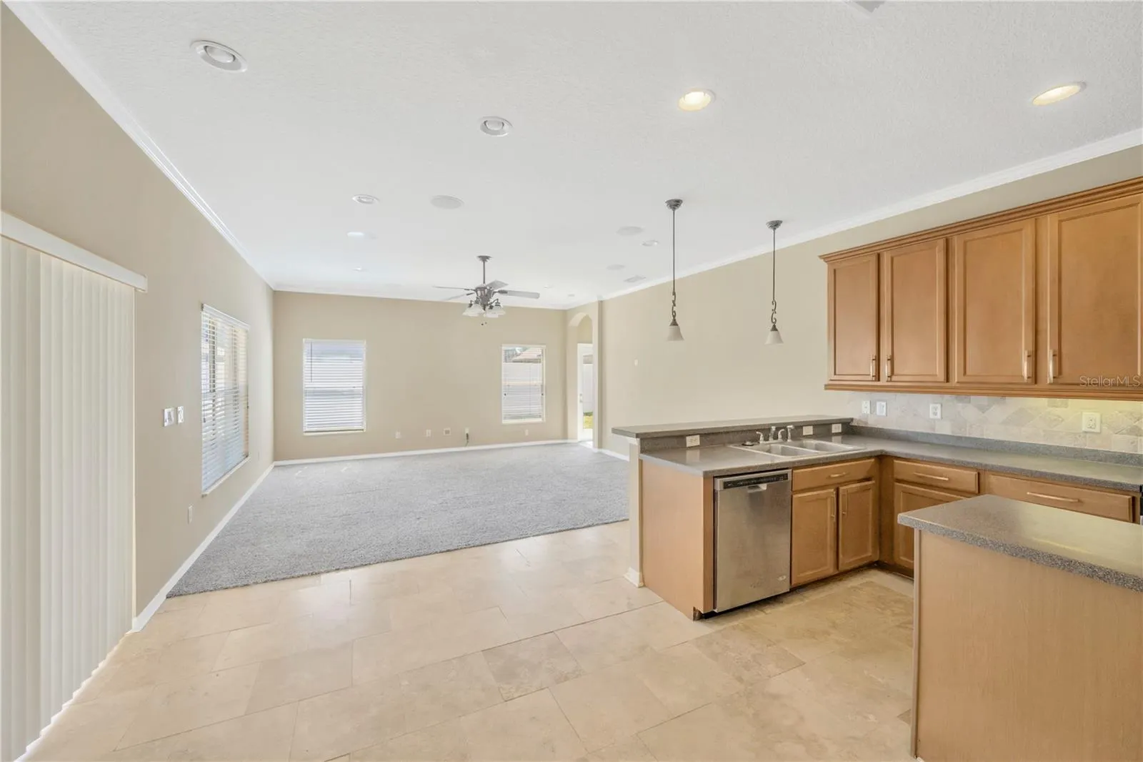 1833 MIRA LAGO CIR