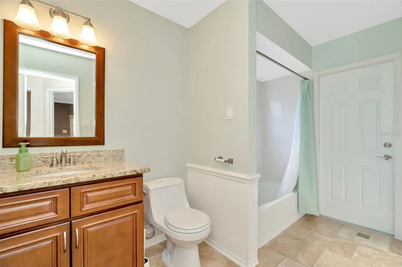 1504 ATTLEBORO LN