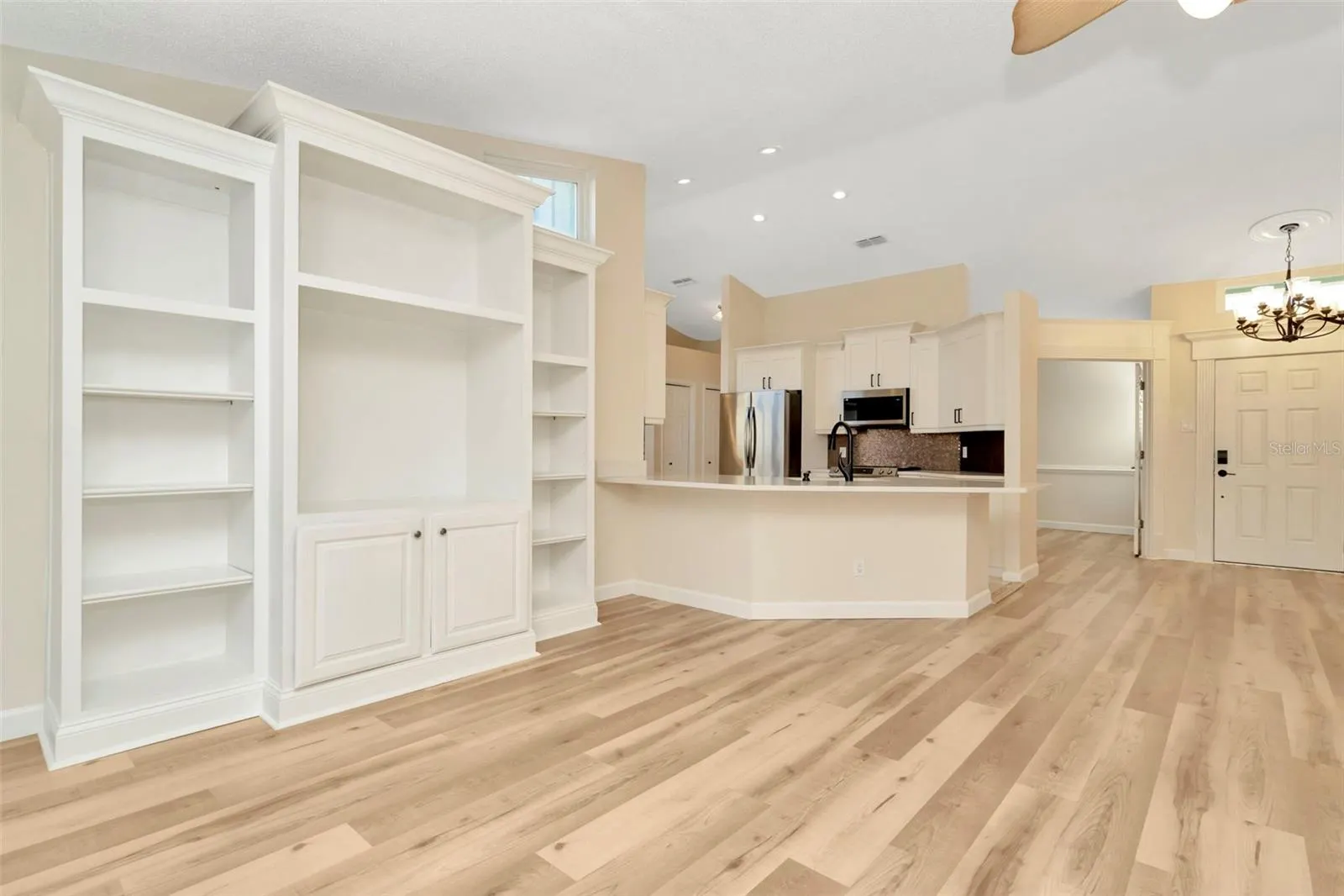 1504 ATTLEBORO LN