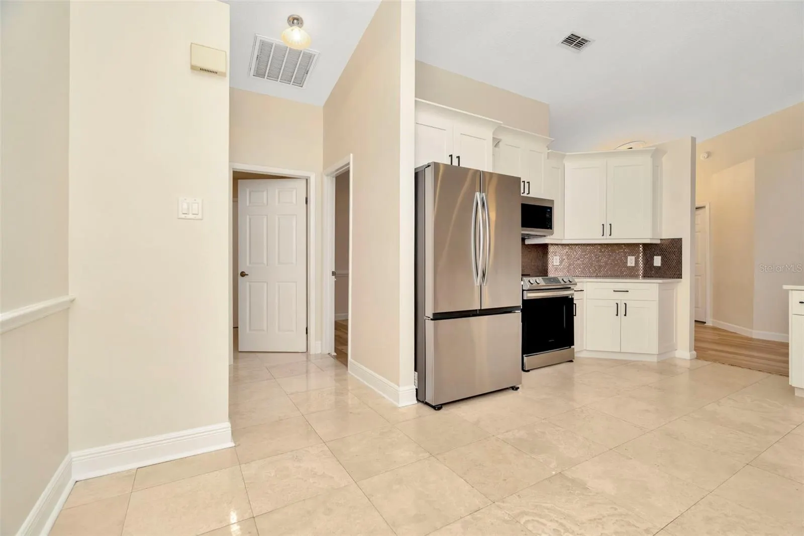 1504 ATTLEBORO LN