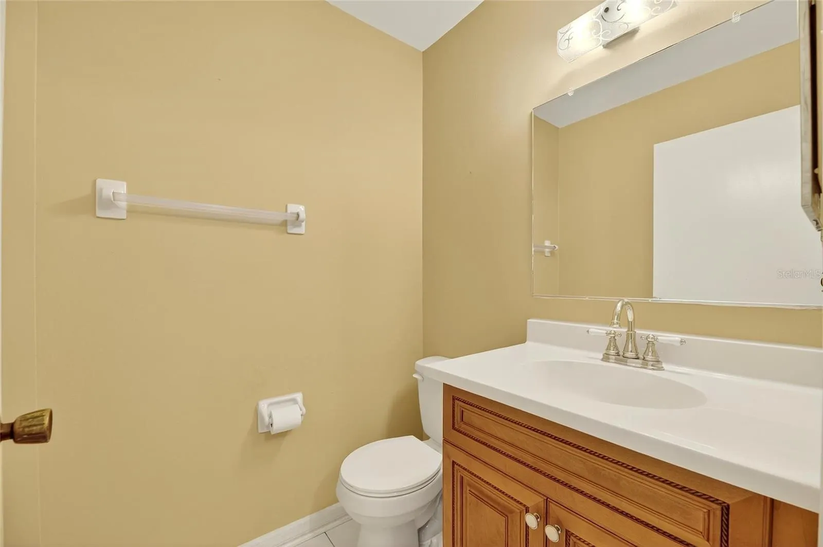 408 GLOUCESTER BLVD #33, #33