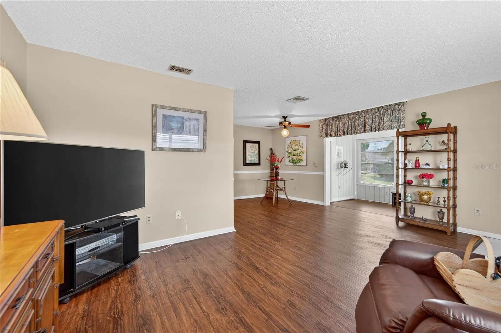 408 GLOUCESTER BLVD #33, #33