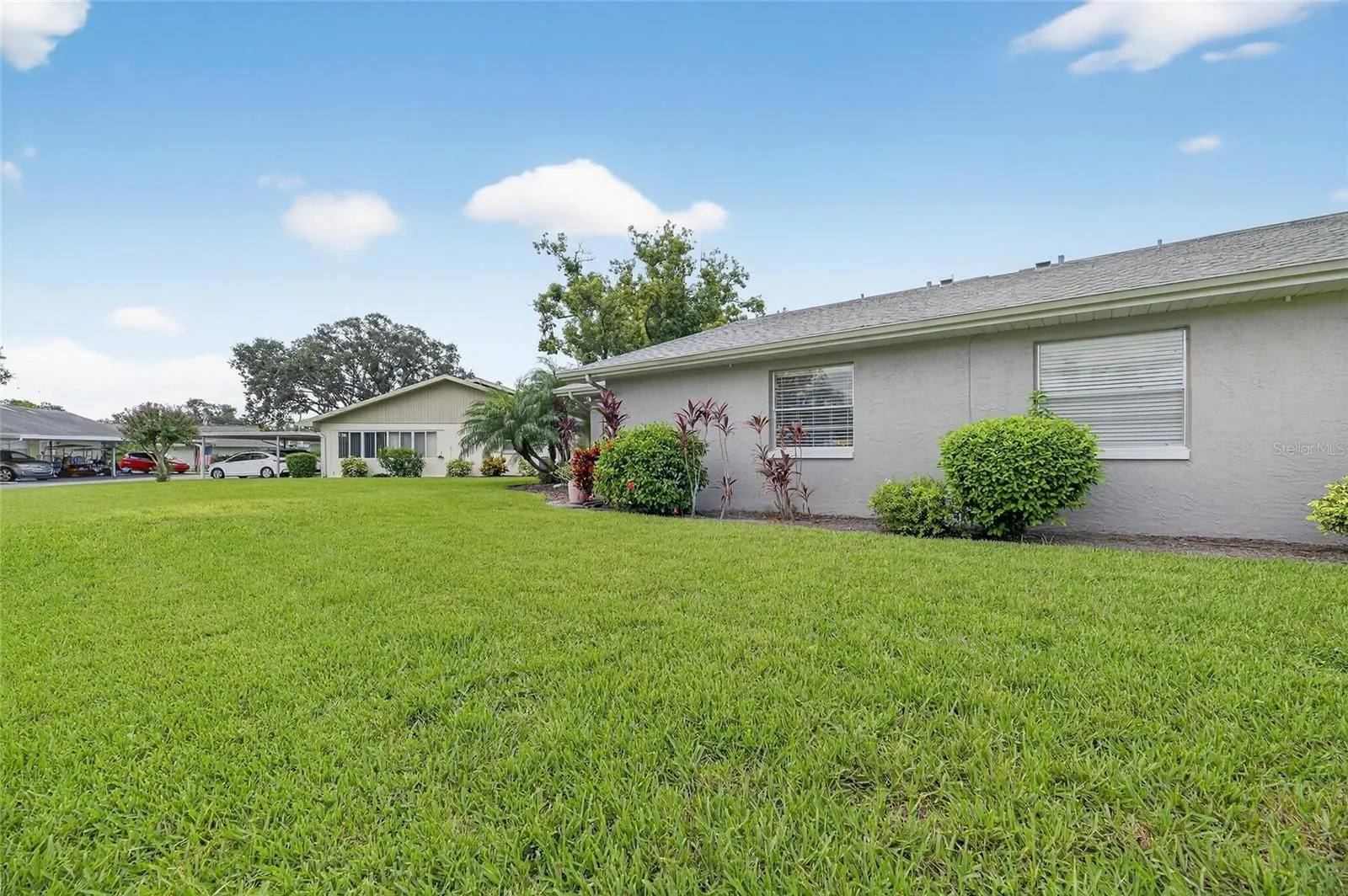 408 GLOUCESTER BLVD #33, #33