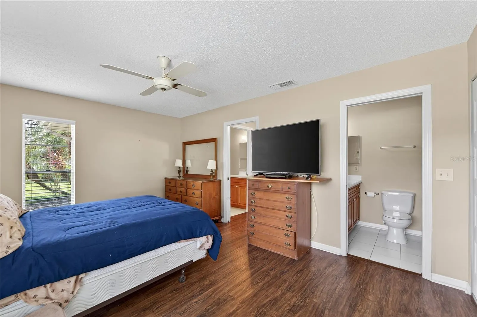 408 GLOUCESTER BLVD #33, #33