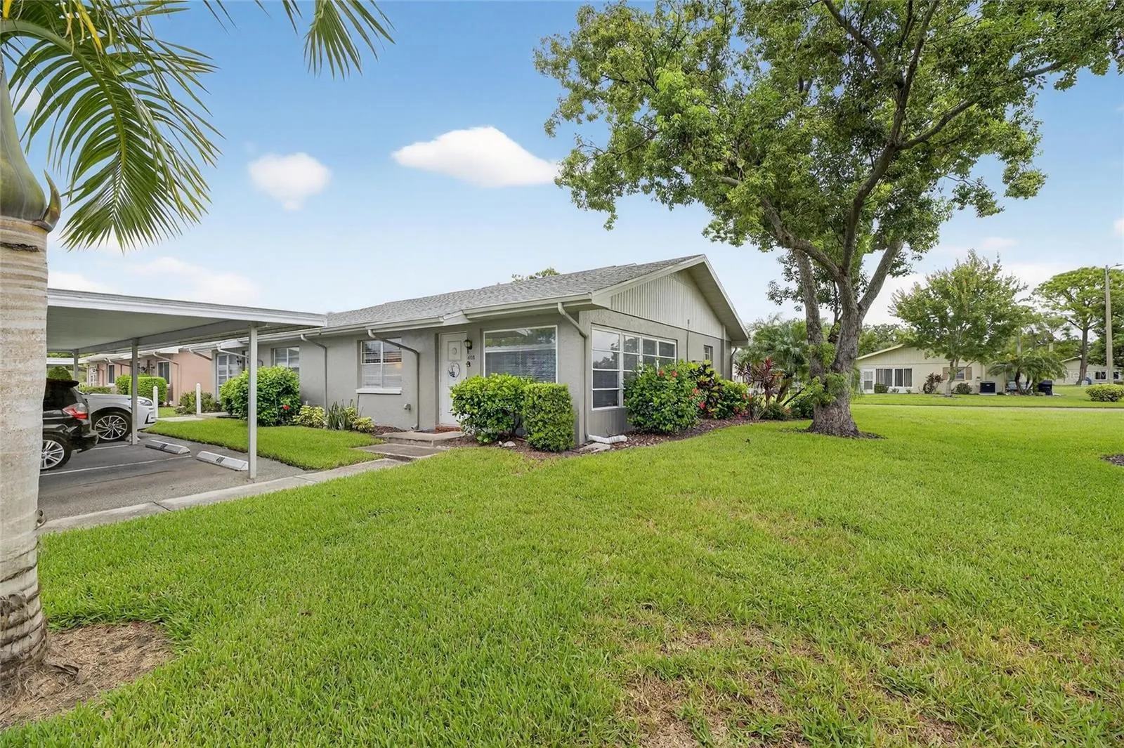 408 GLOUCESTER BLVD #33, #33