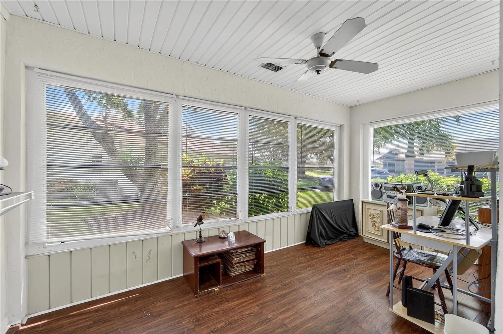 408 GLOUCESTER BLVD #33, #33