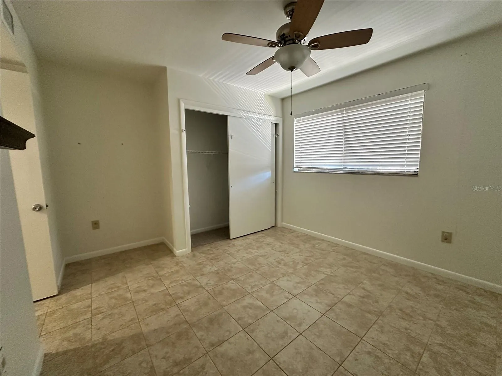 860 S VILLAGE DR N #201, #201