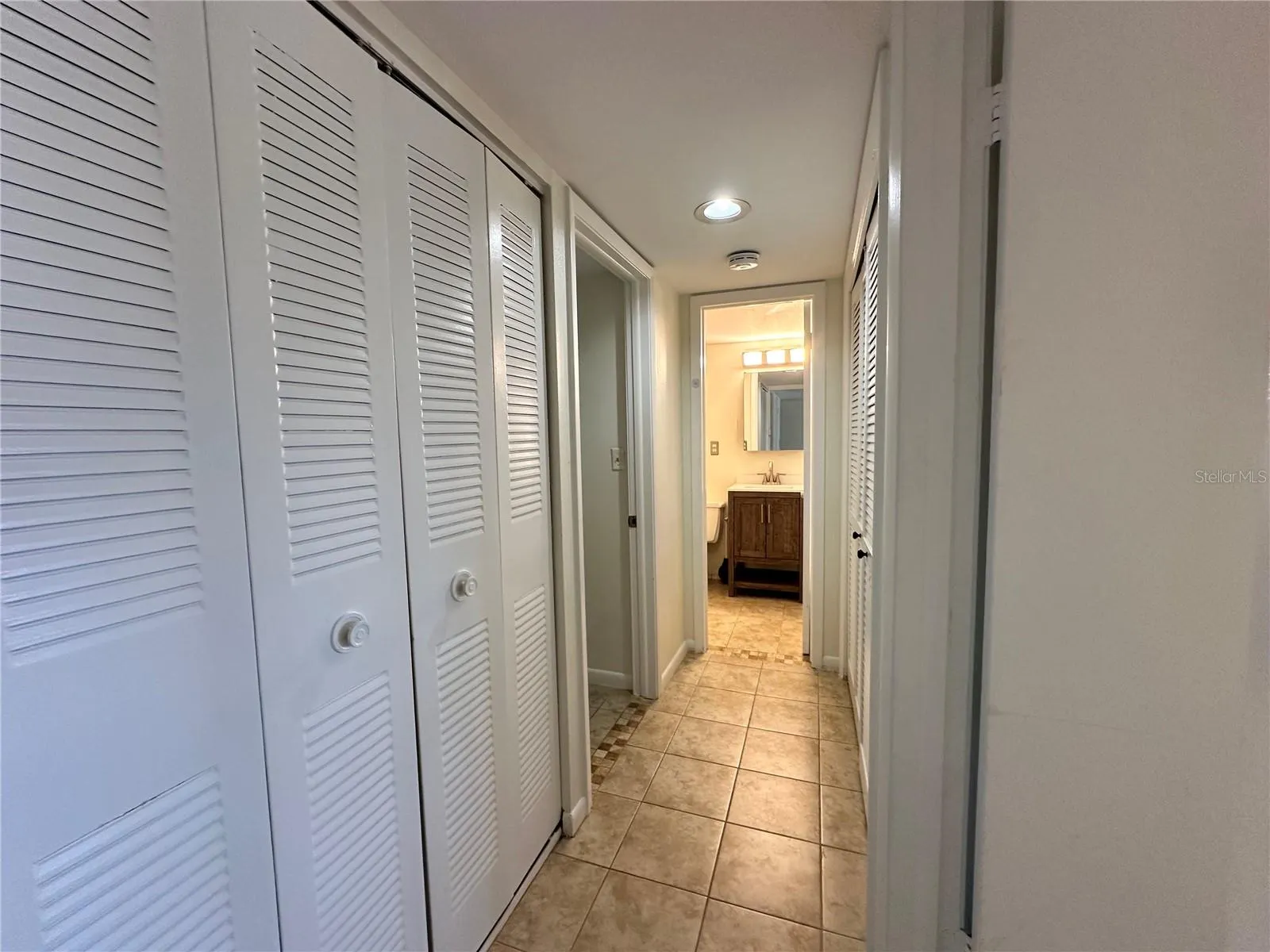 860 S VILLAGE DR N #201, #201