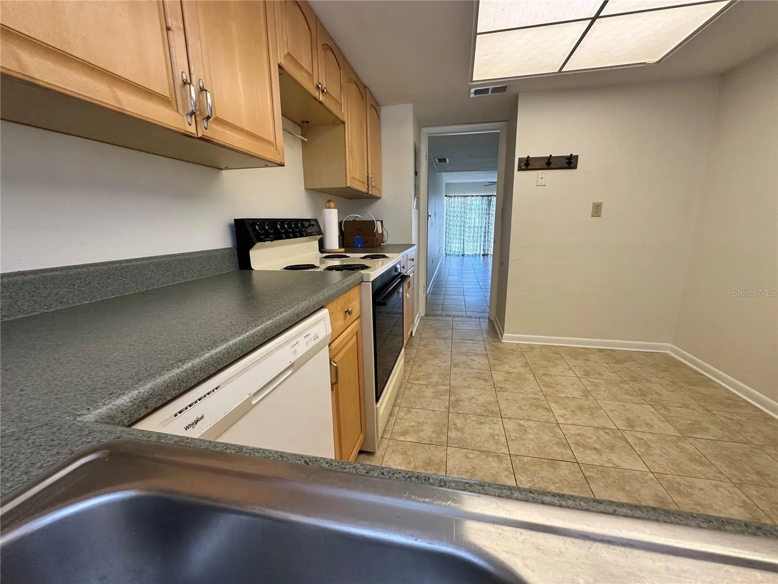 860 S VILLAGE DR N #201, #201
